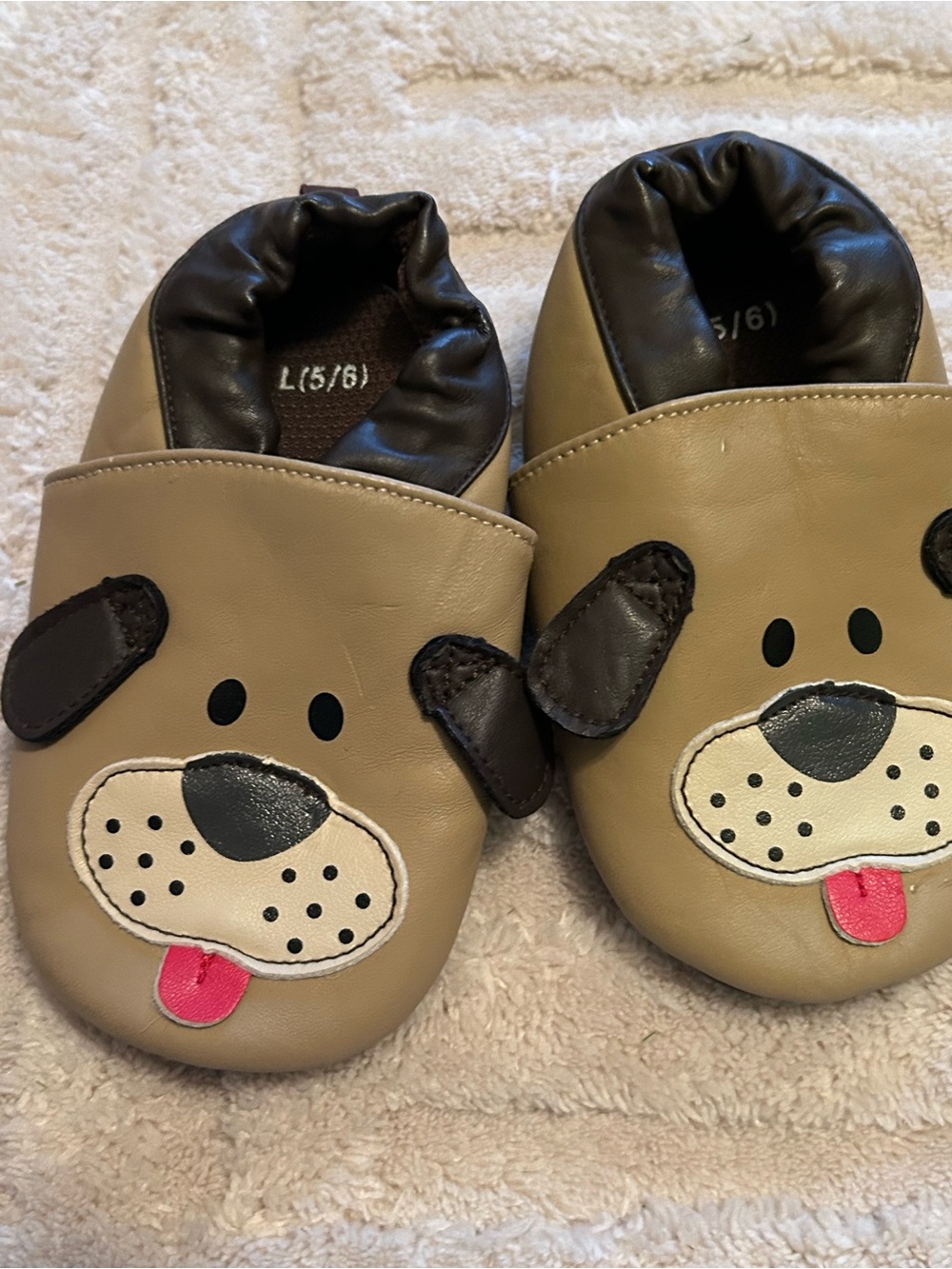 Kids Brown Dog Face Soft Sole Shoes - Picture 4 of 4